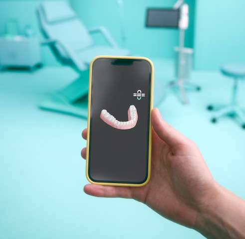 [CRO] Medical - Phone - Mobile - Clinic - 3D view - Blue - Background - Desktop